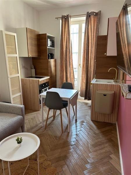 MOON 23 - Appartement Nice 2P