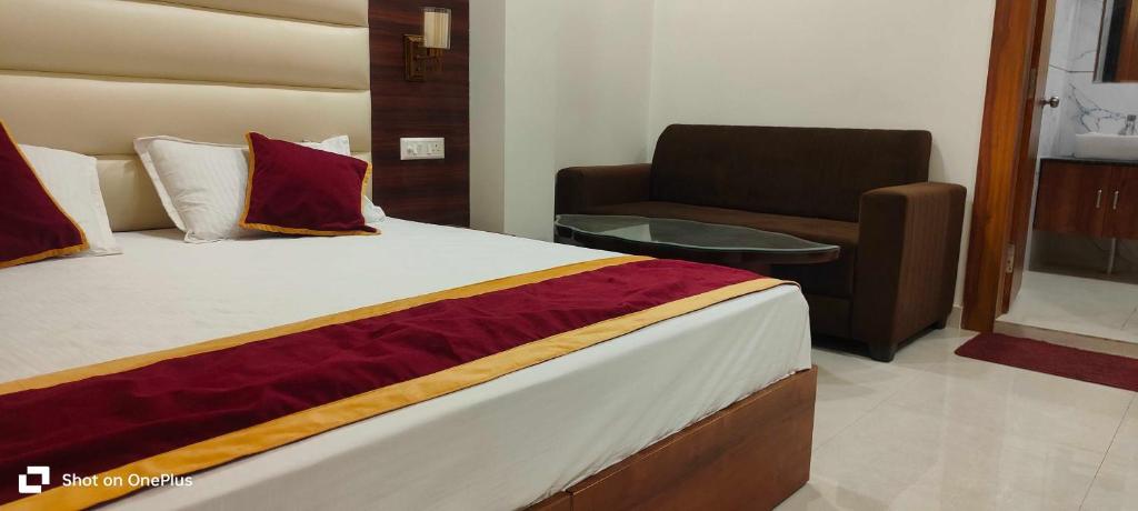 Fotografie z fotogalerie ubytování Hotel O Subharti University Formerly Hotel Club 9 v destinaci Mérath