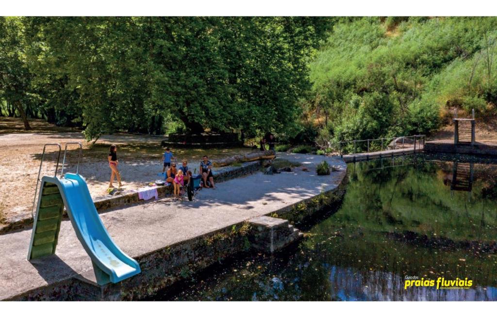 Bazén v ubytování Casinha Pôr do Sol nebo v jeho okolí