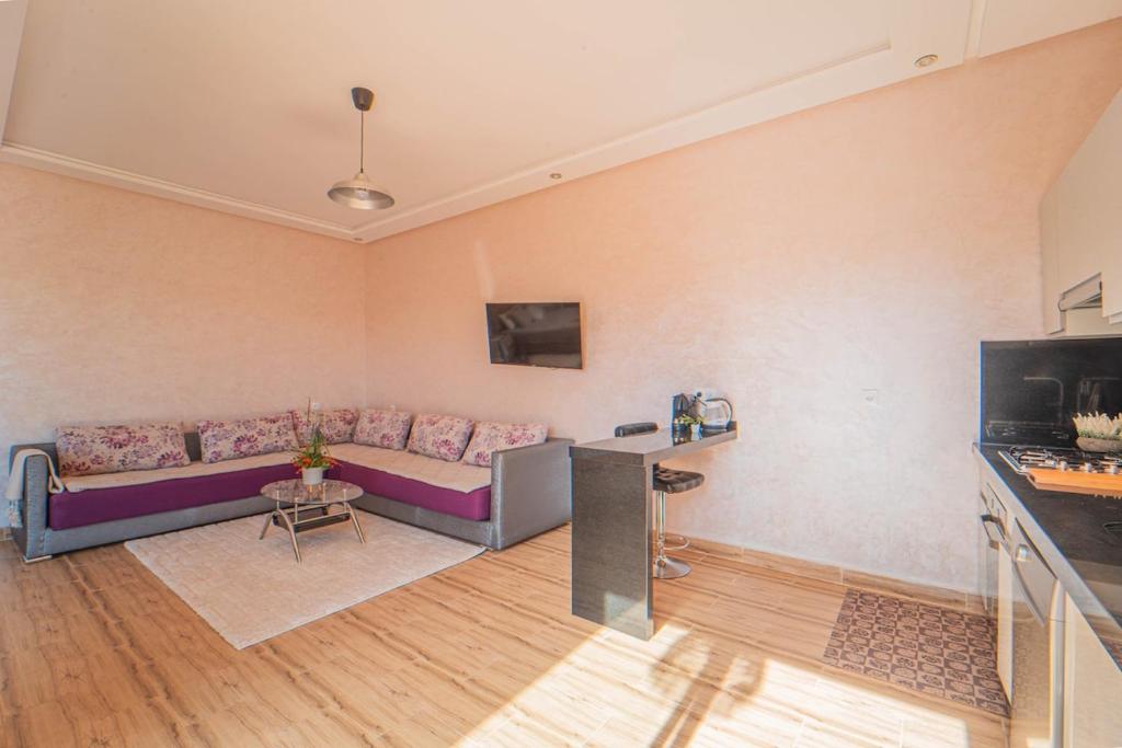 Kuchyň nebo kuchyňský kout v ubytování Jasmine Nest - Ochre Nests - Pool & Farm