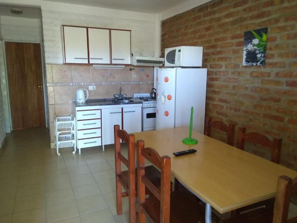 Η κουζίνα ή μικρή κουζίνα στο Lo de dany