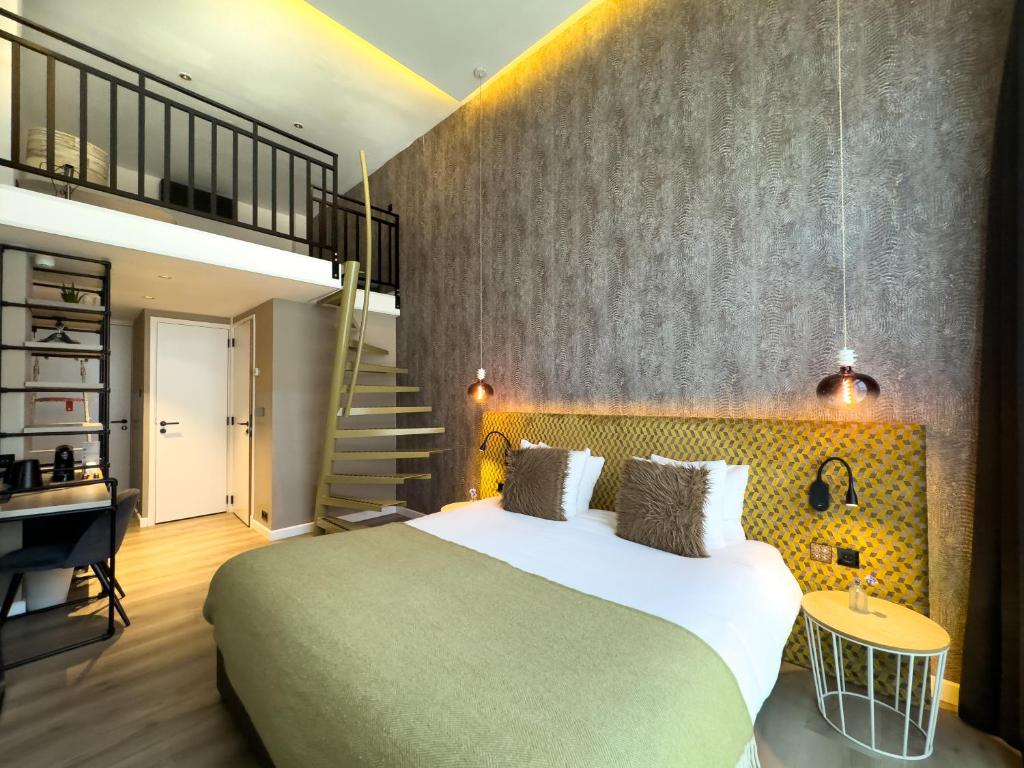 Travel Proud Valerius Boutique Hotel - Deluxe Double Room