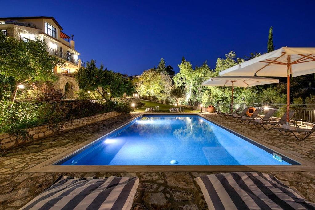Πισίνα στο ή κοντά στο Horizon View Lefkara with Pool, Garden, Parking