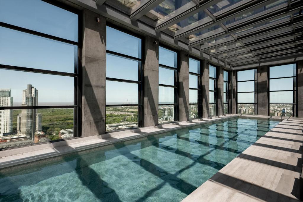 Swimmingpoolen hos eller tæt på Top Rentals Huergo 475