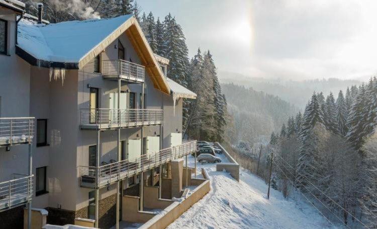 Jasmínový Ráj - 11