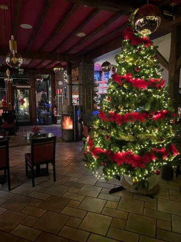 Imagine din galeria proprietății Hotel Val De La Cascade în Stavelot