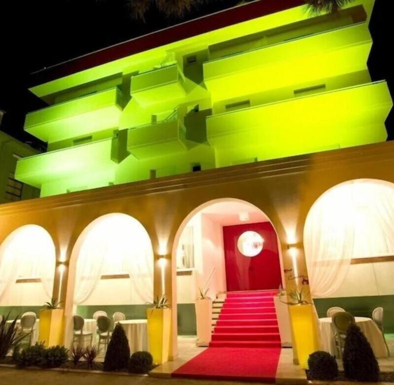 Το κτήριο όπου στεγάζεται  το ξενοδοχείο