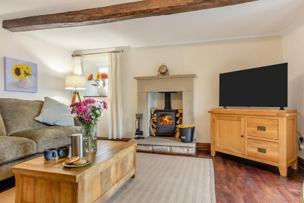 Μια τηλεόραση ή/και κέντρο ψυχαγωγίας στο 4 Bed in Buxton oc-s33075