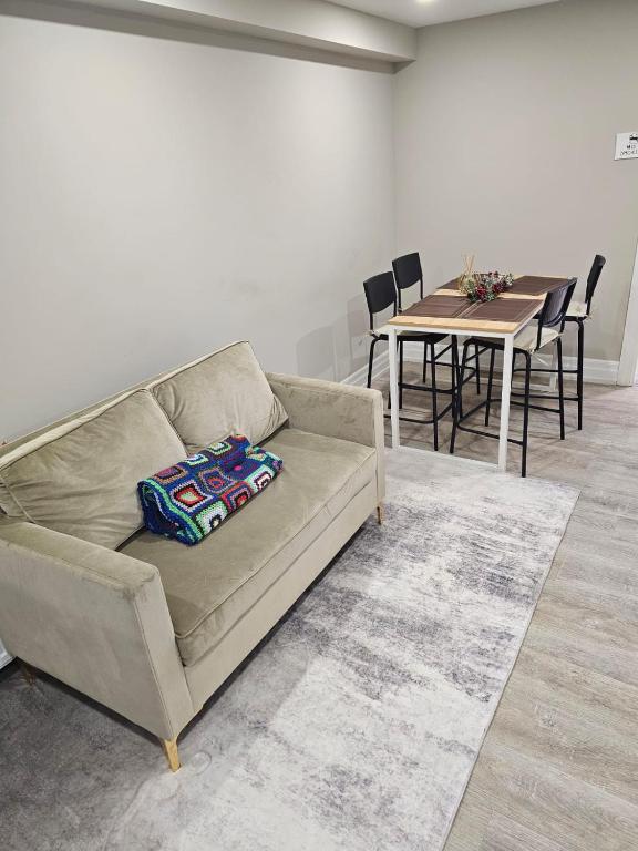 Posezení v ubytování Superb Guest House In Downtown-Self Checkin& Fast Wifi