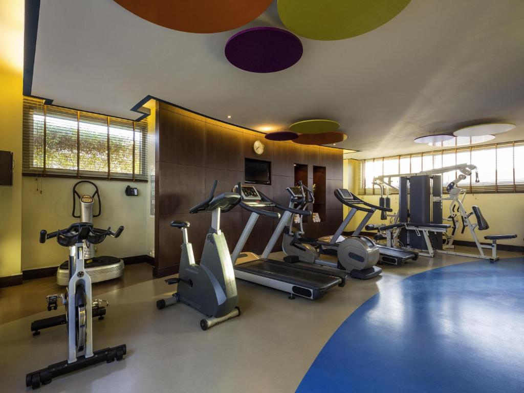 Fitness centrum a/nebo fitness zařízení v ubytování Novotel Suites Mall Avenue Dubai