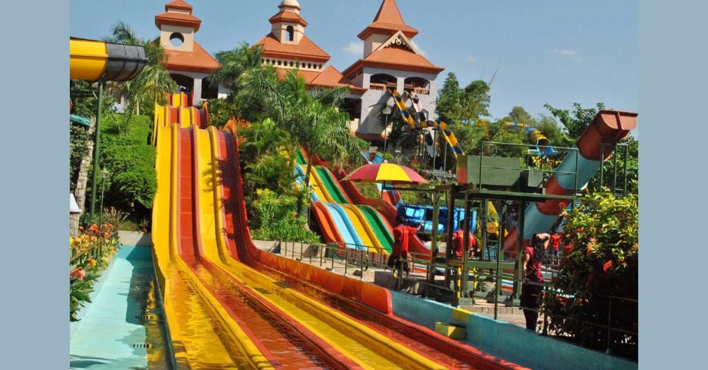 Πισίνα στο ή κοντά στο Yulis Home 4