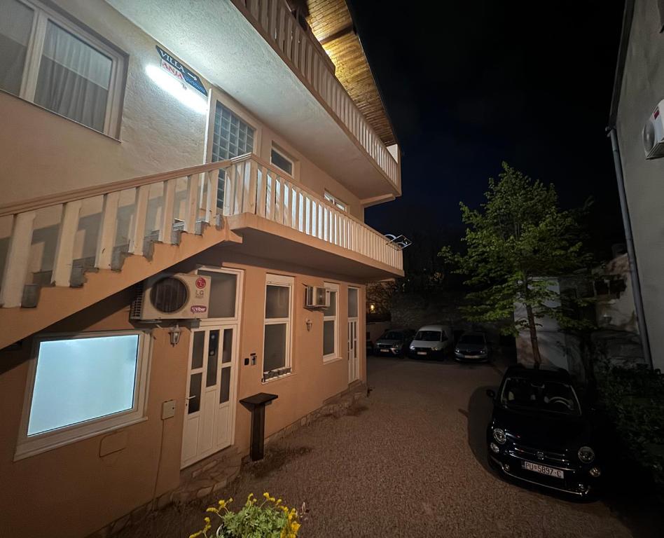 Το κτήριο όπου στεγάζεται  ο ξενώνας