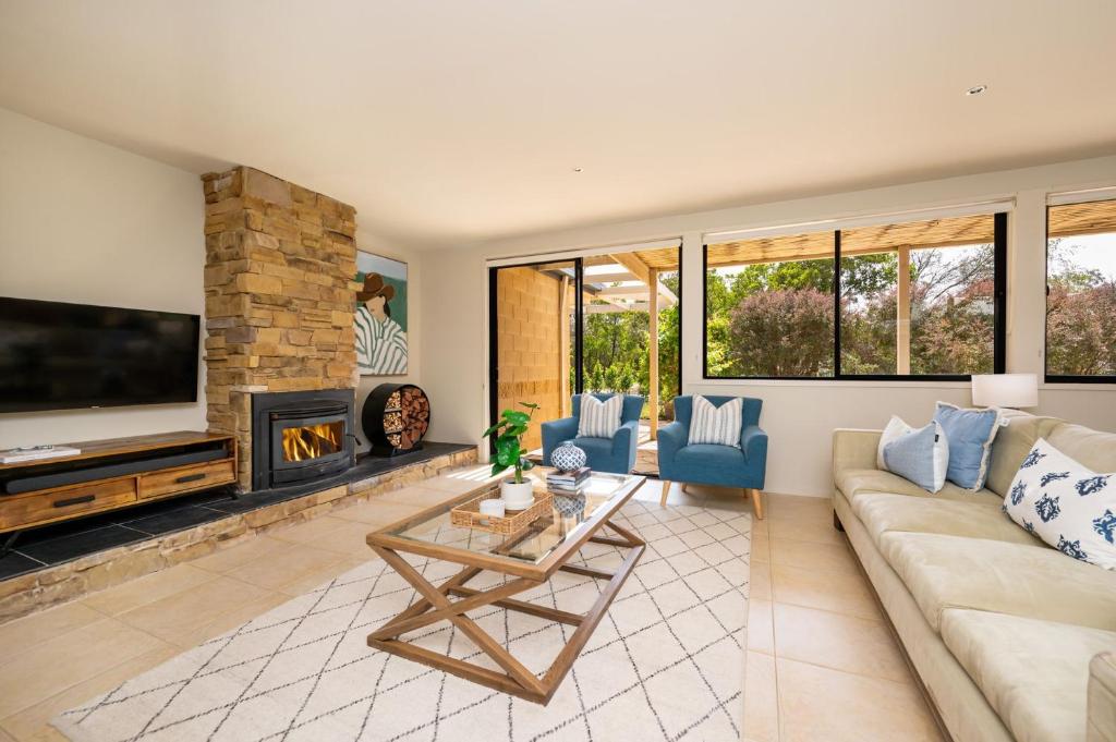 Χώρος καθιστικού στο Saltwood House at Merricks Beach