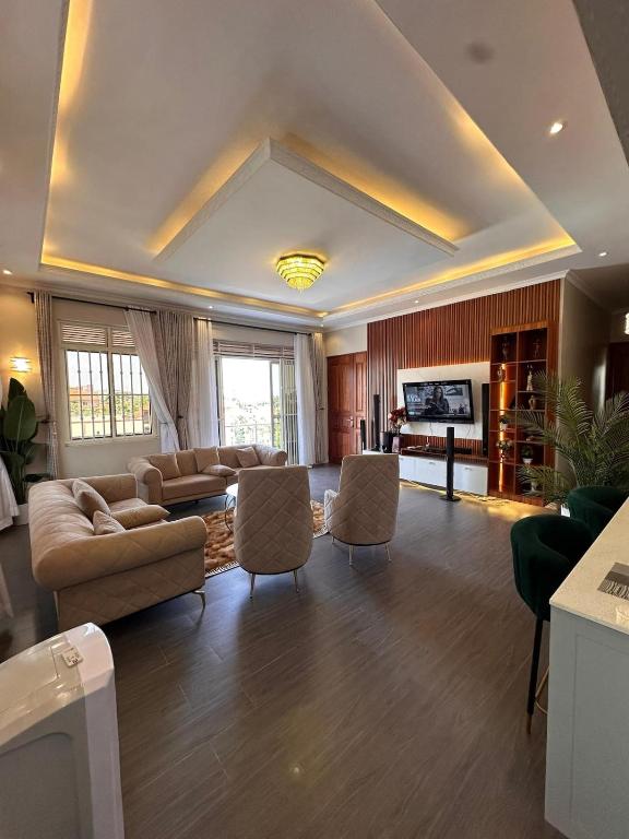 Picture Idea: V S Lake View Penthouse Kampala Precios Actualizados 2026