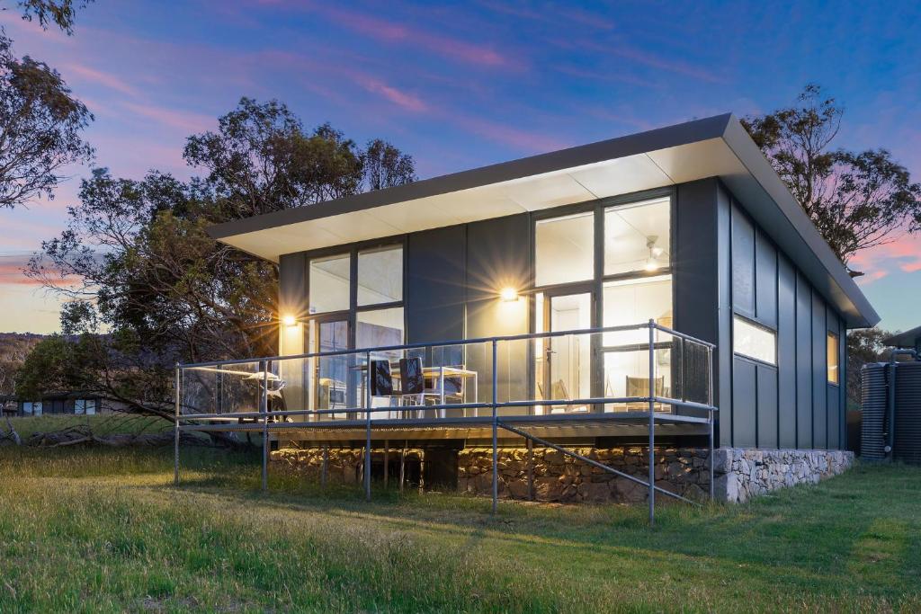 Το κτήριο όπου στεγάζεται  η παραθεριστική κατοικία