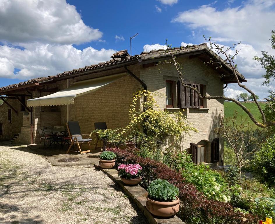 Zahrada ubytování Località S Cecilia 30, Urbania