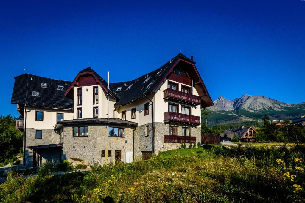 Nespecifikovaný výhled na hory nebo výhled na hory při pohledu z apartmánu