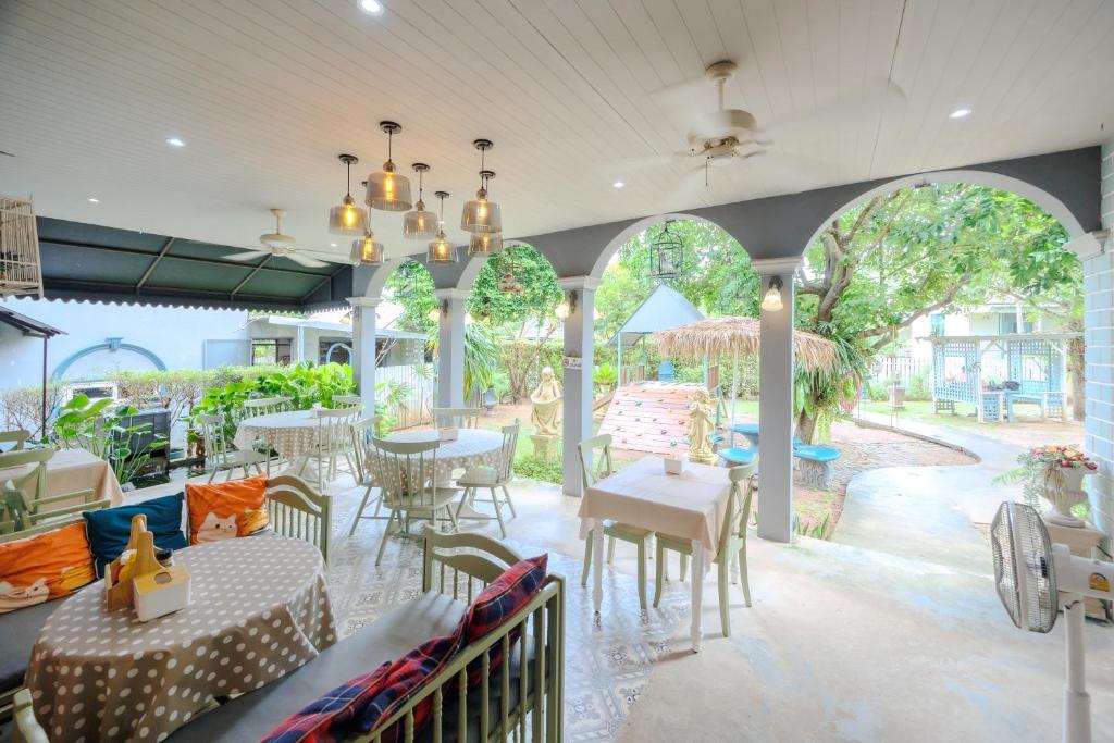 Perennial Resort - 6