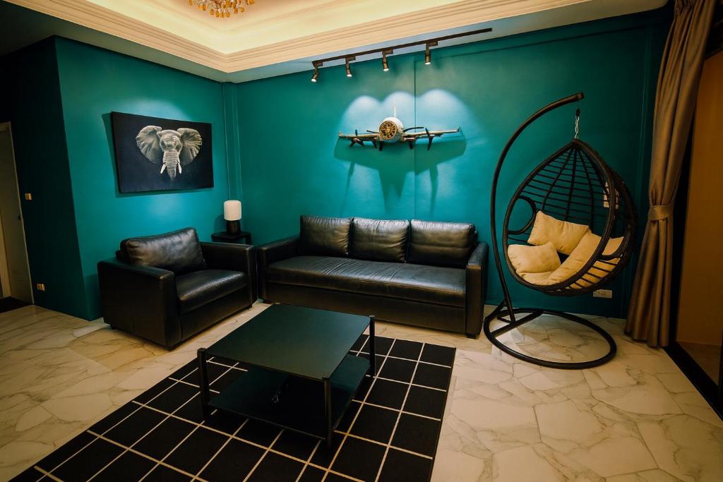 Χώρος καθιστικού στο New Five Star Home- Patong Beach