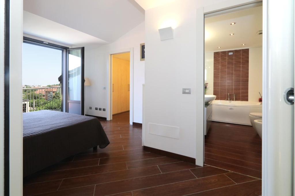 Hotel Residence Aurora - Suite 2 Chambres Avec Terrasse Et Bain à Remous