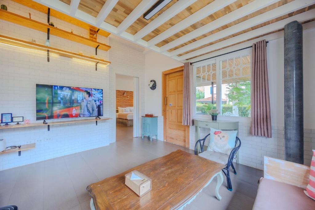 Perennial Resort - 10