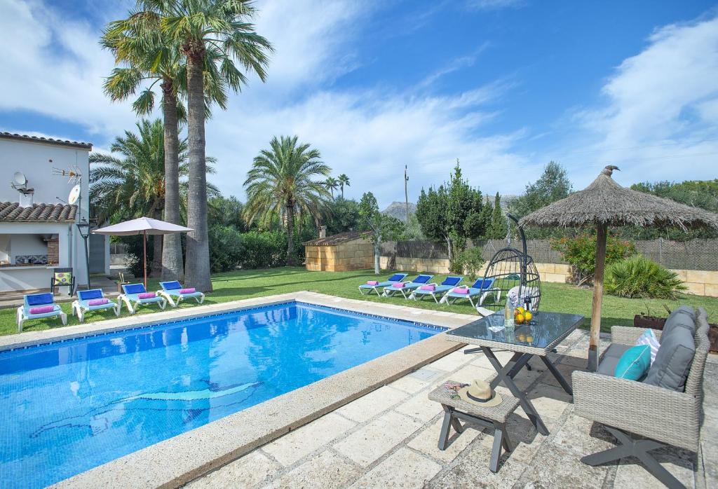 Owl Booking Villa Can Barrio - Family and Friends