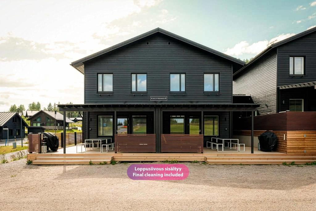 Το κτήριο όπου στεγάζεται  η βίλα