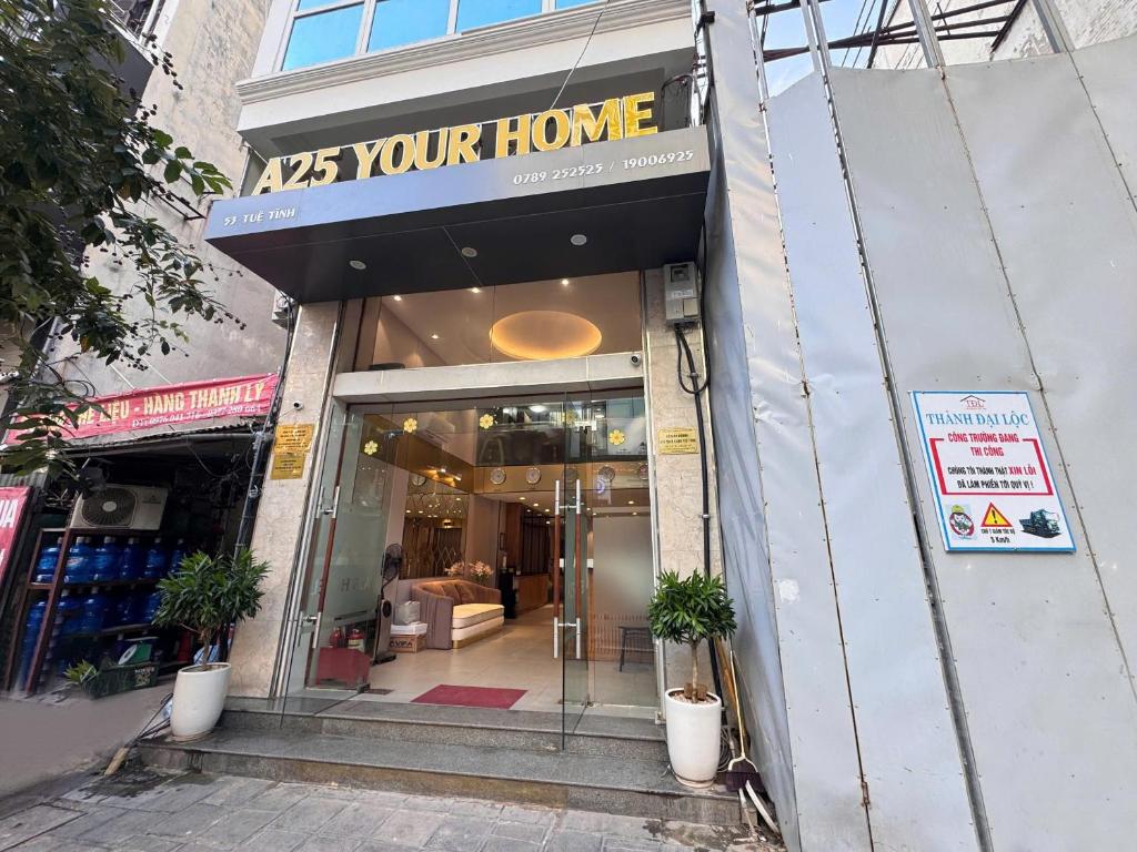 Фасад или вход в A25 Hotel - 53 Tuệ Tĩnh