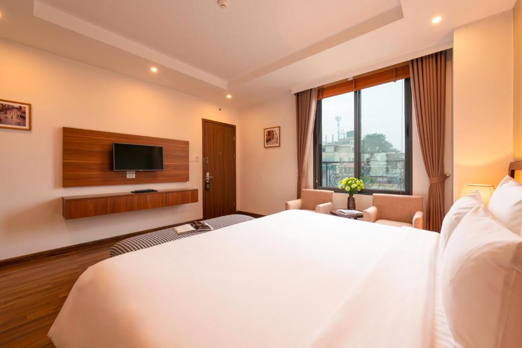 The Embassy Hotel Hanoi - 11