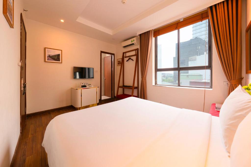 The Embassy Hotel Hanoi - 2