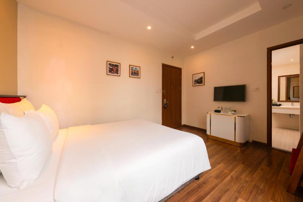 The Embassy Hotel Hanoi - 4