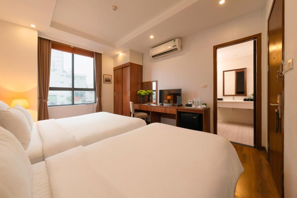 The Embassy Hotel Hanoi - 10