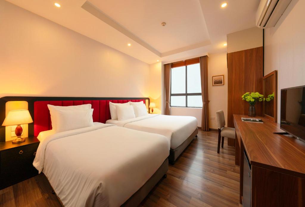 The Embassy Hotel Hanoi - 14