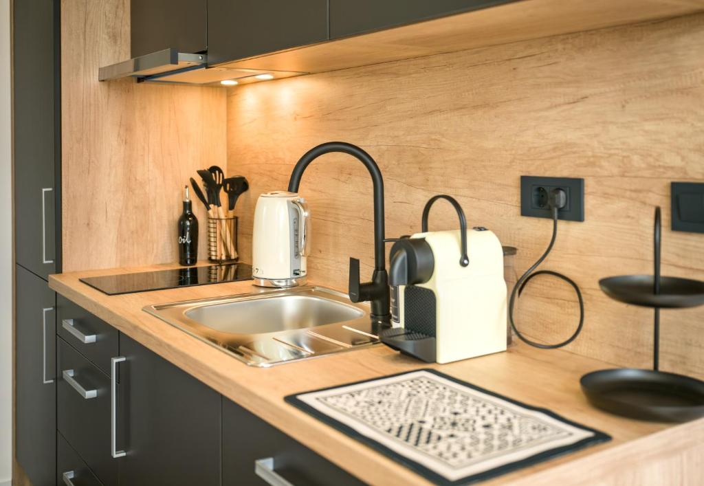 Kuchyň nebo kuchyňský kout v ubytování Tiny House im Schwarzwald-Natur, Ruhe & Erholung