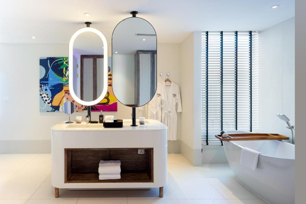 Hard Rock Hotel Maldives - FREE transfer for stays from 01st Mar to 31st Oct 2026 photo