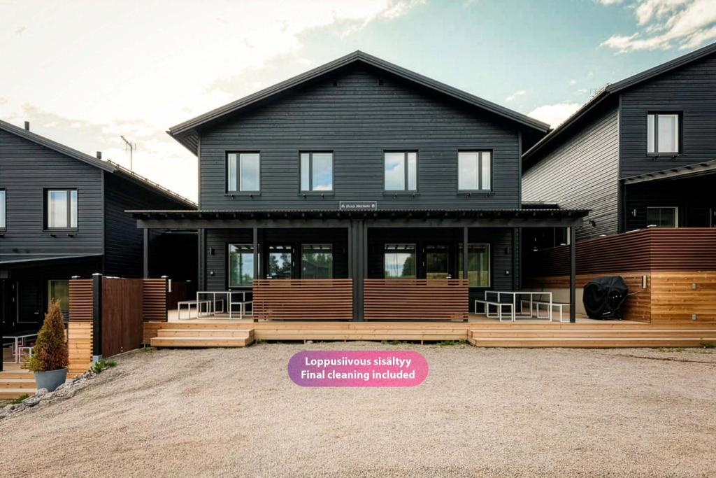 Το κτήριο όπου στεγάζεται  η βίλα