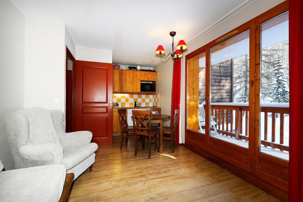 Køkken eller tekøkken på Albane Vars 2-Room Apartment