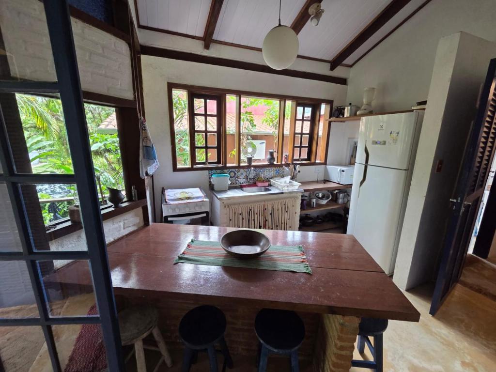 Η κουζίνα ή μικρή κουζίνα στο Casa de campo charmosa perto da praia