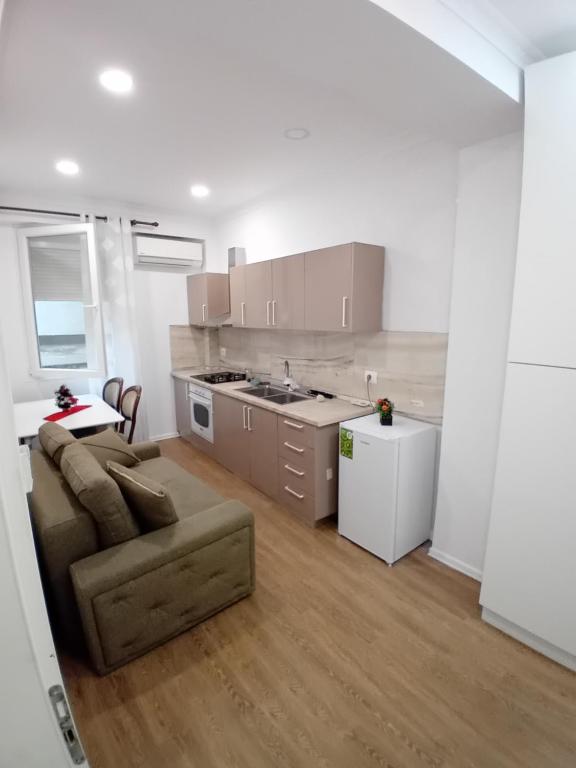 Η κουζίνα ή μικρή κουζίνα στο Serendipity Apartment