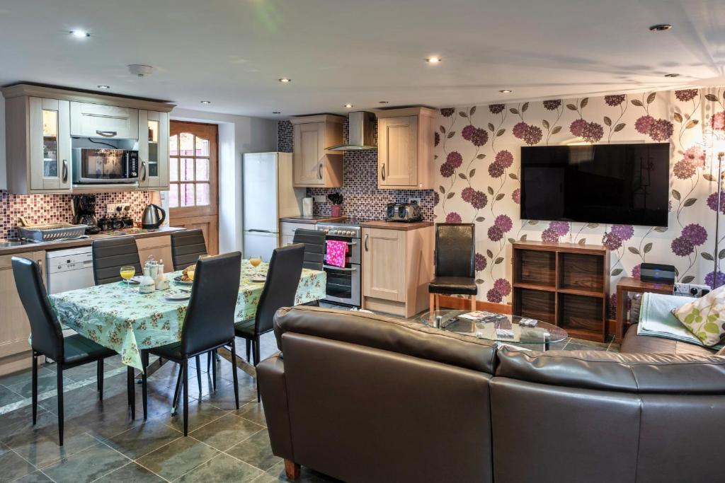 Η κουζίνα ή μικρή κουζίνα στο Finest Retreats - Ivy Cottage, Great Houndbeare Farm