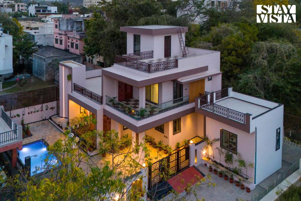 Το κτήριο όπου στεγάζεται  η βίλα