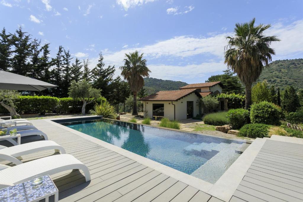 Πισίνα στο ή κοντά στο Villa Charme 6 by Massimo Villas