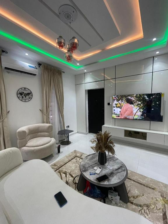 Posezení v ubytování Tee Motley shortlet