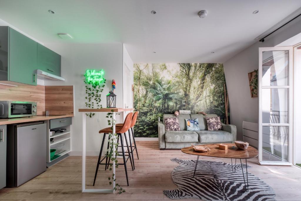 Køkken eller tekøkken på Green Oasis Proche Gare & Disneyland