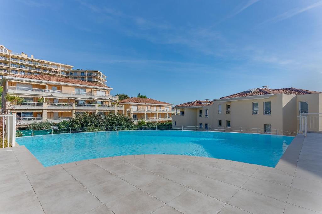 IMPERIA AP4490 by RIVIERA HOLIDAY HOMES