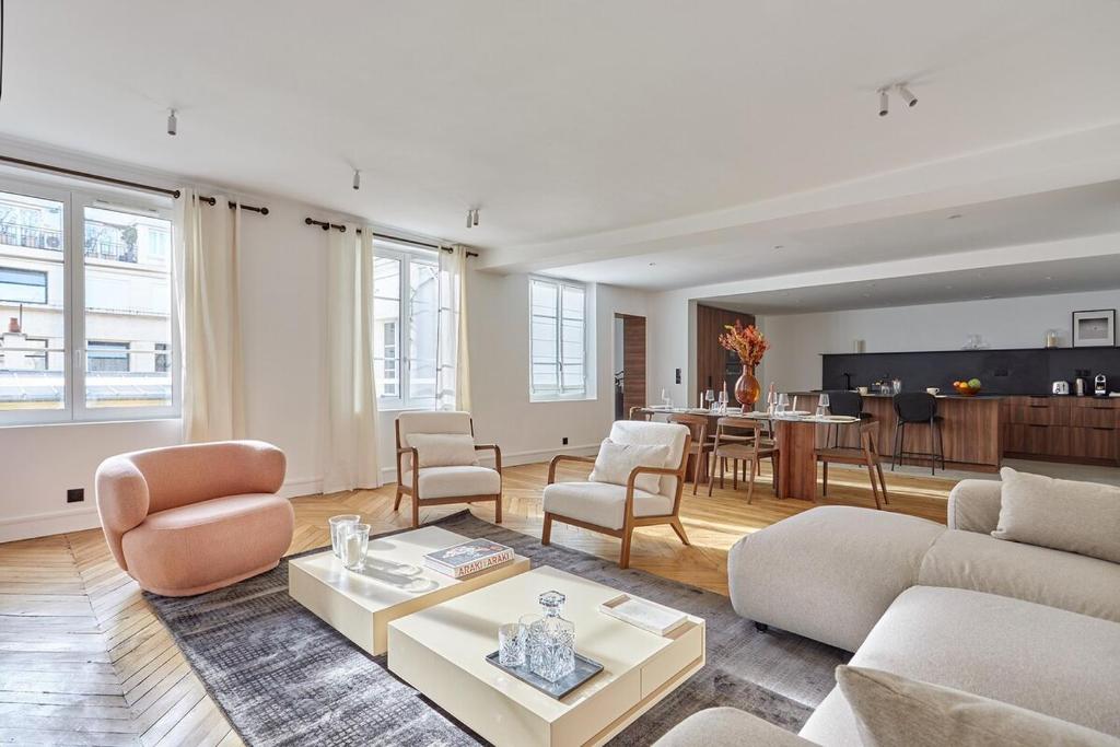Apartment Louvre Palais Royal by Studio prestige