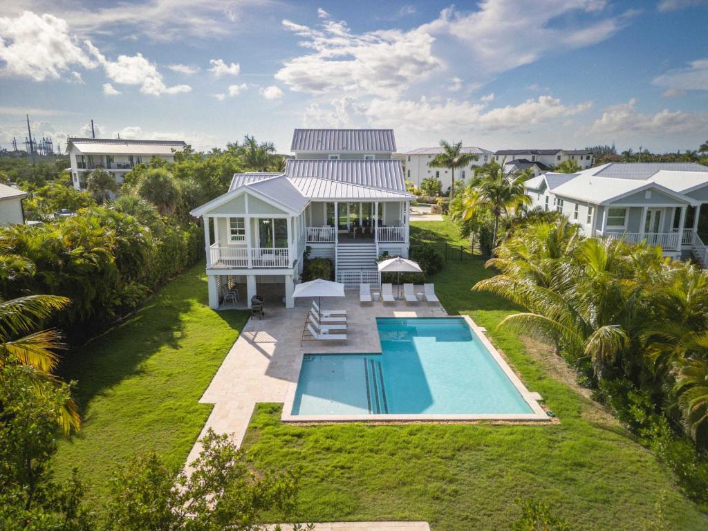 Πισίνα στο ή κοντά στο Mirador House -Pool & Dock!