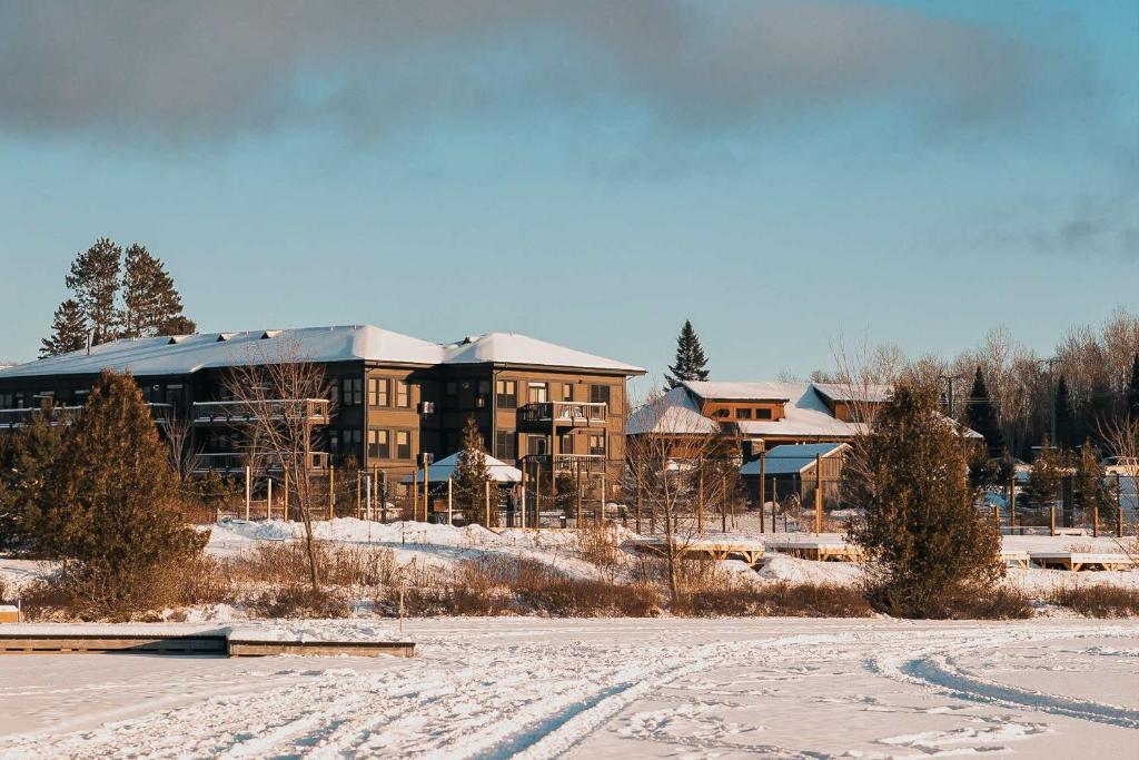 Το Lakefront, Mountain View - Resort Loft τον χειμώνα