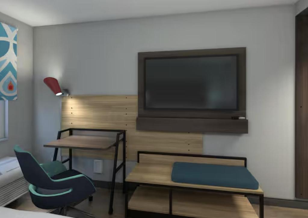 Μια τηλεόραση ή/και κέντρο ψυχαγωγίας στο Tru By Hilton Norwalk Des Moines