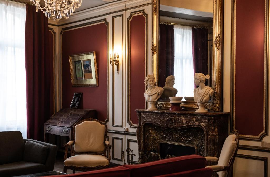 Χώρος καθιστικού στο Maison la Louise